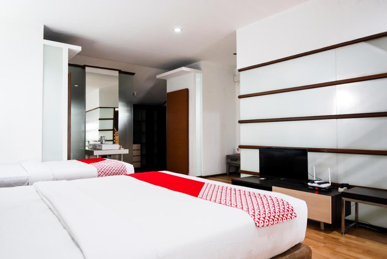 Hotel Oyo 229 Hi Quality Bandung